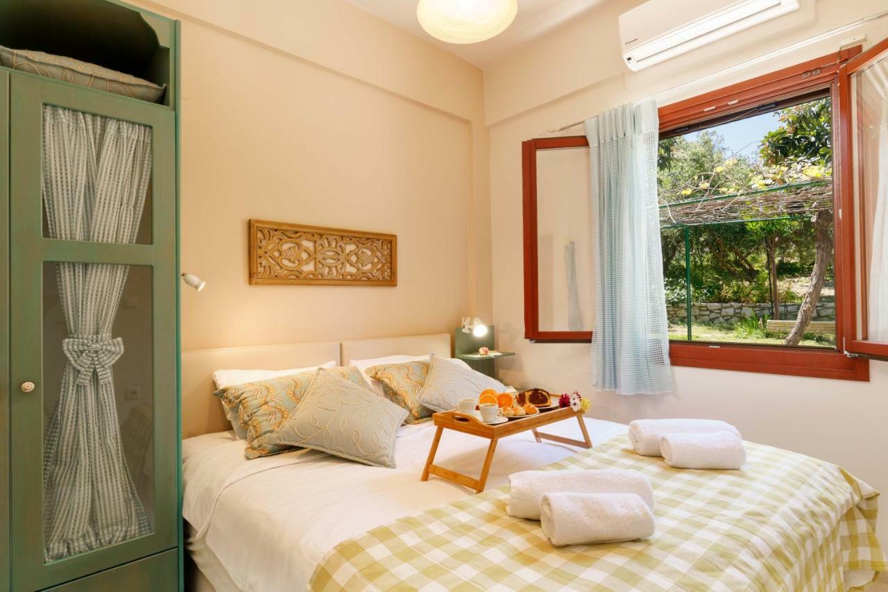Lily'S Cottage Platanias Extérieur photo