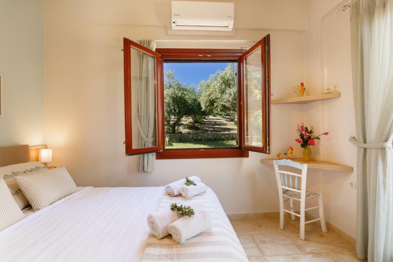 Lily'S Cottage Platanias Extérieur photo