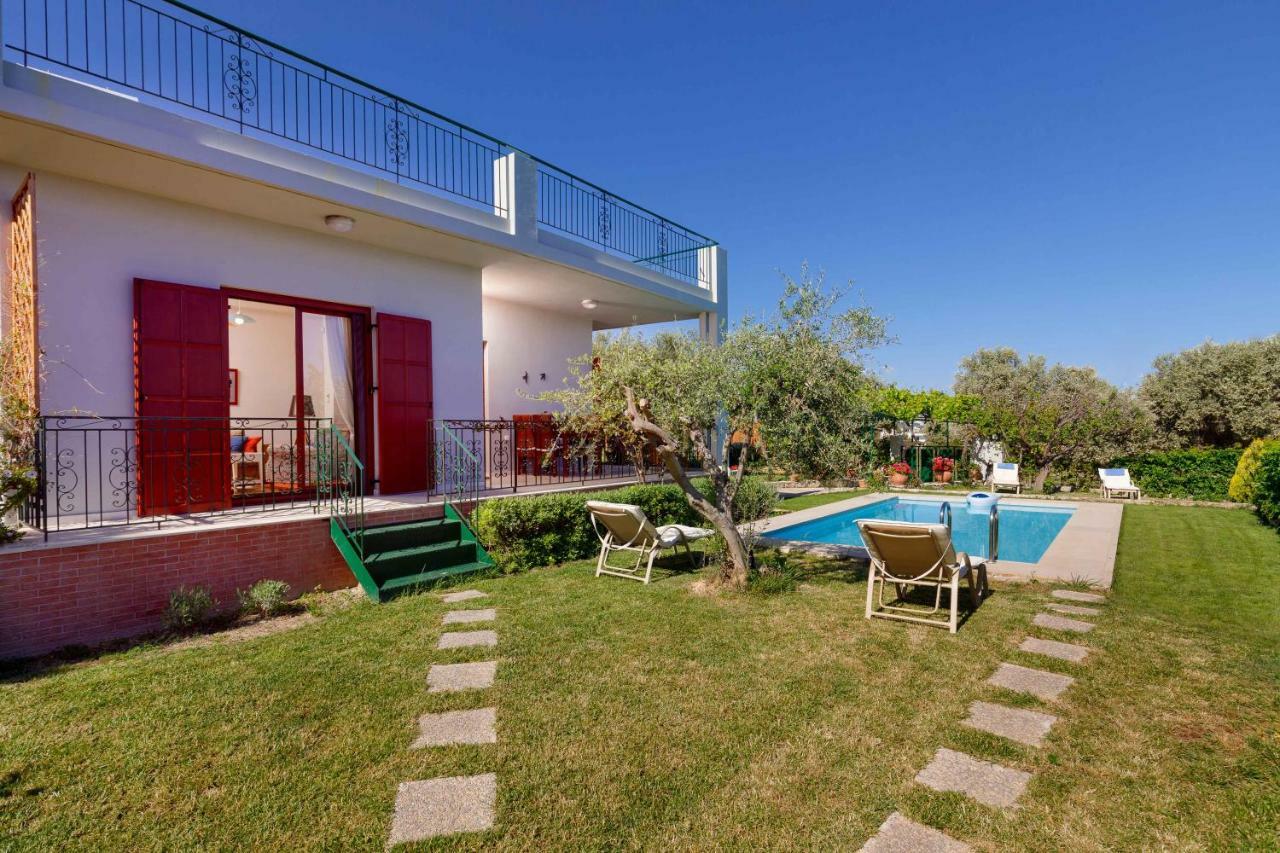 Lily'S Cottage Platanias Extérieur photo