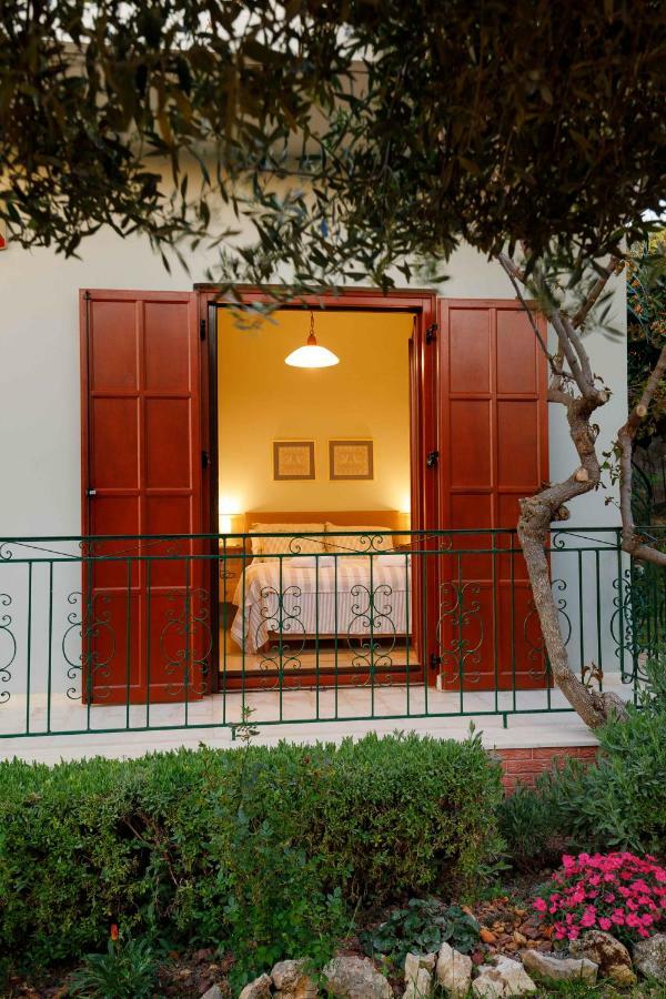 Lily'S Cottage Platanias Extérieur photo