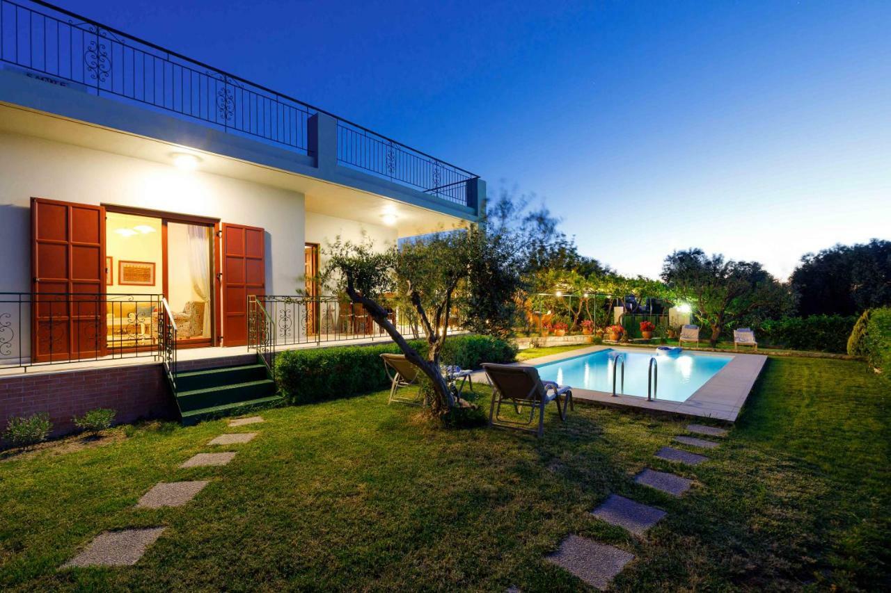 Lily'S Cottage Platanias Extérieur photo